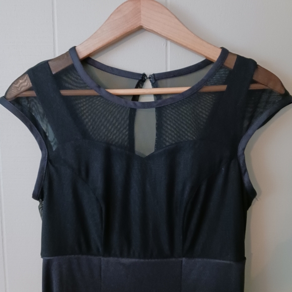 Performance Apparel Formal Black Dress Sz 4 - Picture 2 of 11